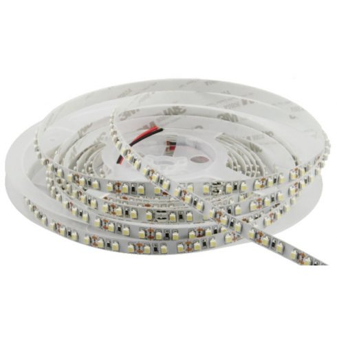 LED szalag (SMD 3528) - 120 LED/m, 5Lum/LED, hideg fehér (1 év gar.) tekercsben